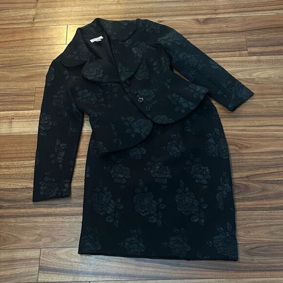 Talbots Womens Black Rose Textured Petite Blazer Size 8‎ Pencil Skirt Size 10 - Picture 1 of 12
